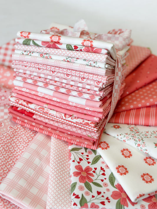 Strawberry Shades Fat Quarter Bundle 20 pieces