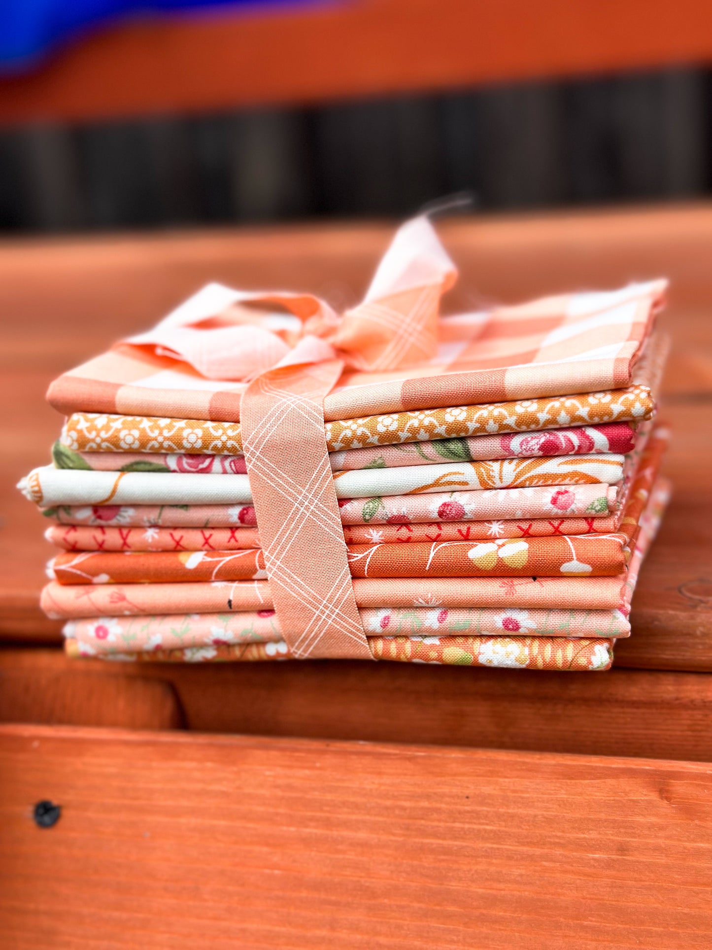 Orange/Coral Variety Fat Quarter Bundle