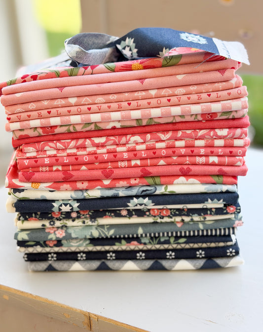 Pink and Navy Fat Quarter Bundle (25pieces)
